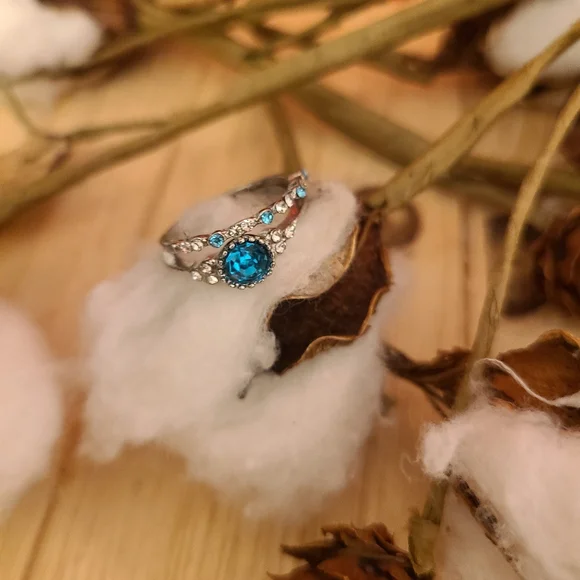 ππNEWππ BEAUTIFUL!! 2PC SILVER plated TURQUOISE CZ'S in both bands rings - Picture 4 of 9